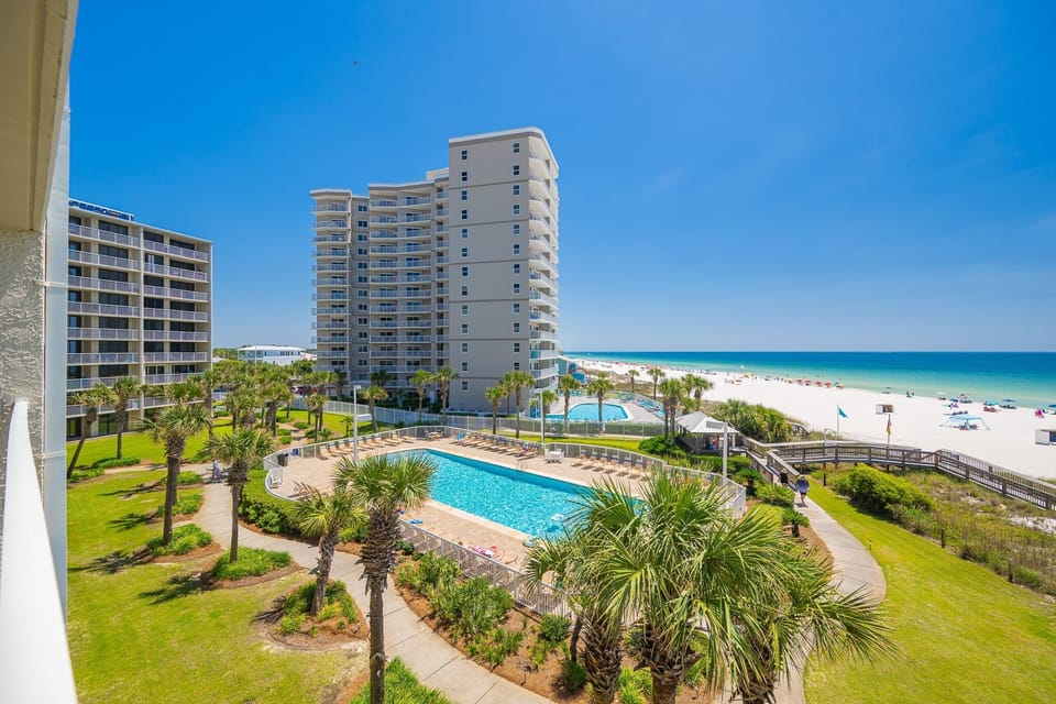 Condo, 3 Bedrooms | Pool | Indoor pool, outdoor pool