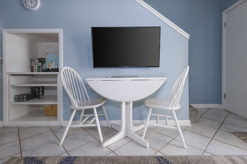 Condo, 1 Bedroom | Interior