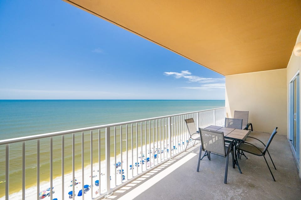 Condo, 2 Bedrooms | Outdoor dining