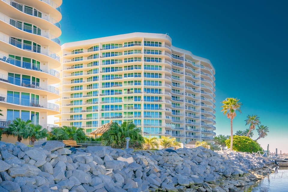 Condo, 2 Bedrooms | Exterior