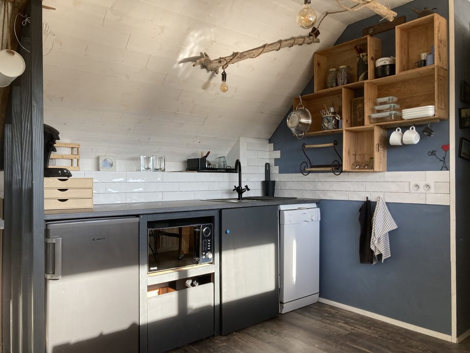 Panoramic Studio, Multiple Beds, Garden View | Private kitchen | Espresso maker, electric kettle, highchair