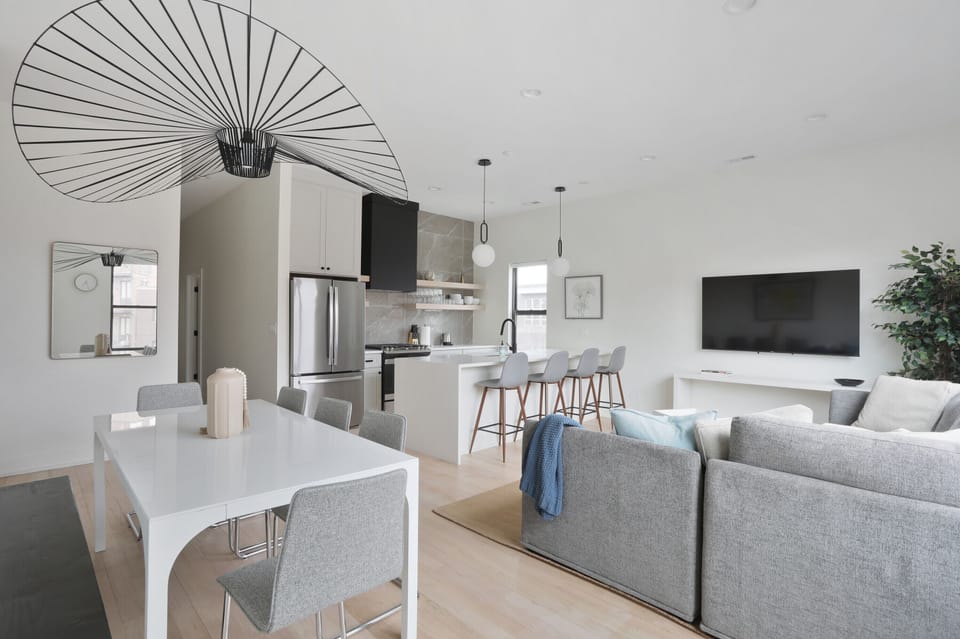 Top floor kitchen and dining area