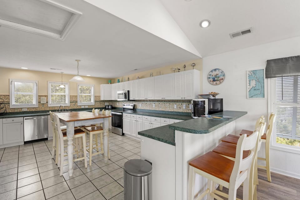 SH200: Beach Bound | Top Level Kitchen