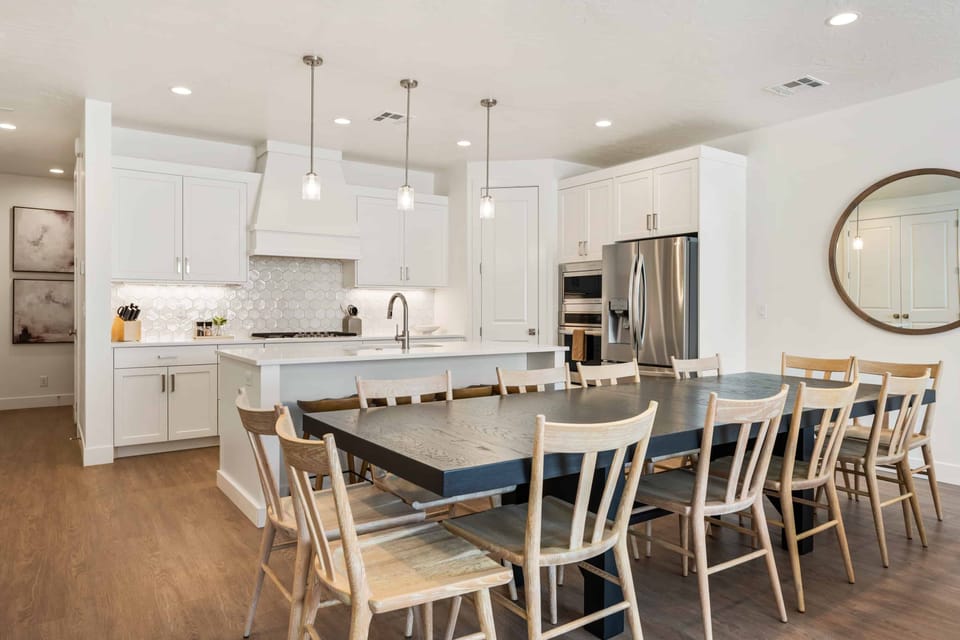 Fully Equipped Kitchen and Dining Area