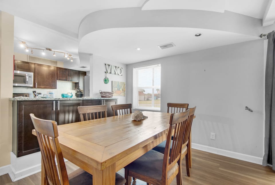 Enjoy a meal with your crew