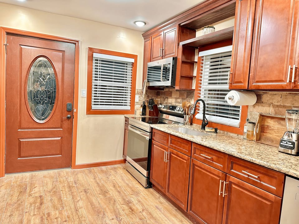 Kitchen (1)