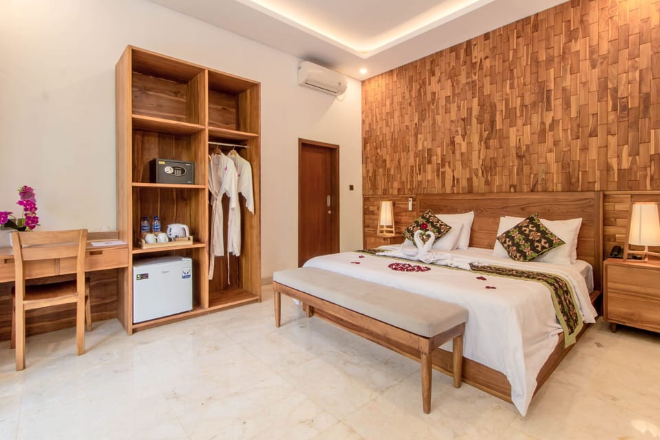 Luxury Villa, 2 Bedrooms, Non Smoking, Valley View | Egyptian cotton sheets, premium bedding, memory foam beds, minibar