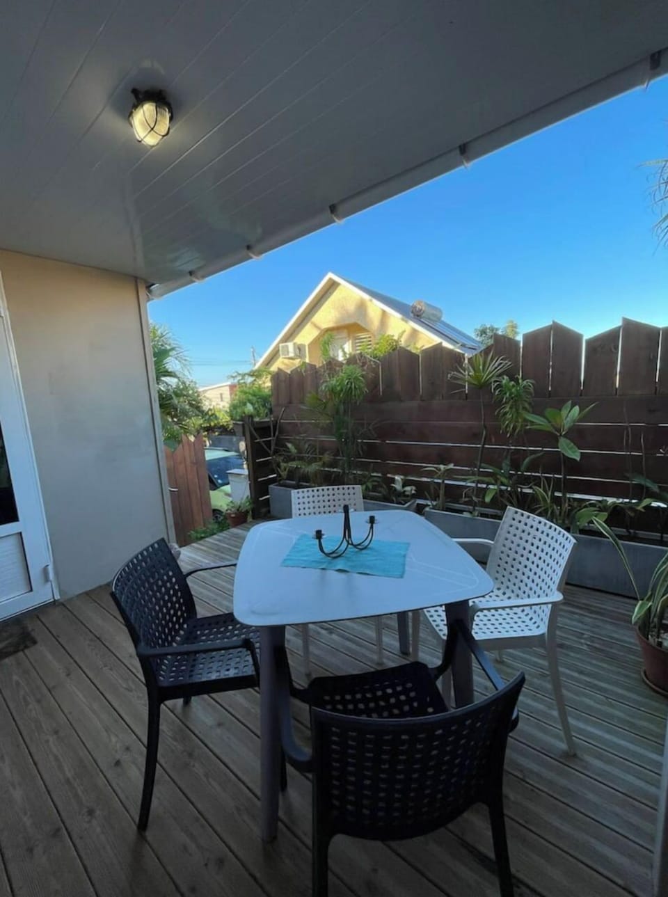 Outdoor dining