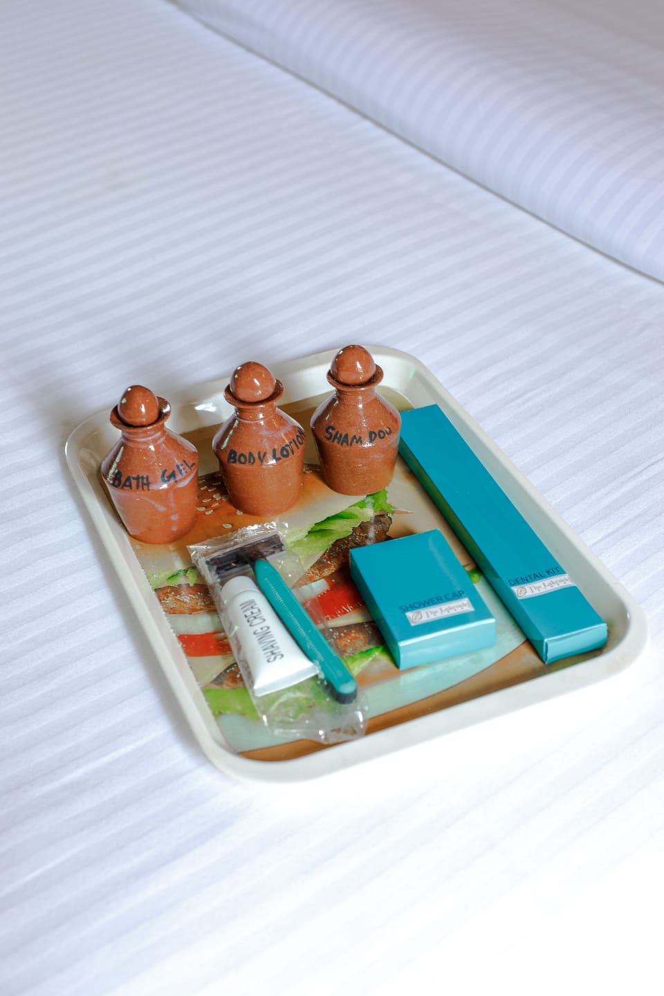 Wooden Cottage | Bathroom amenities | Free toiletries, hair dryer, slippers, towels