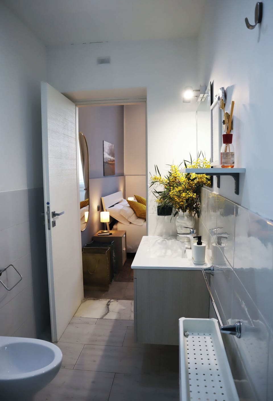 Comfort Double Room | Bathroom | Shower, rainfall showerhead, hair dryer, bidet