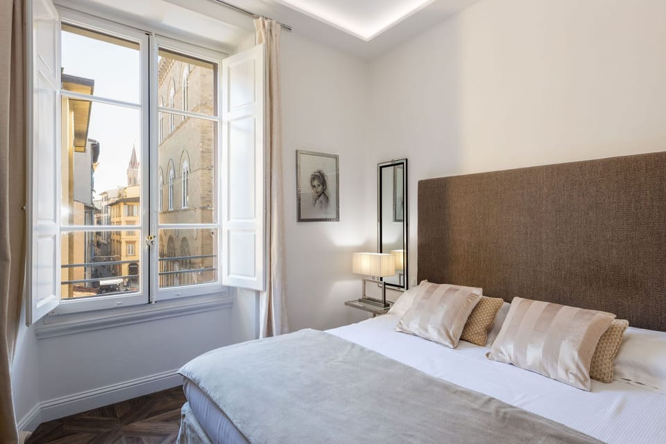 Comfort Room | Premium bedding, down comforters, minibar, in-room safe
