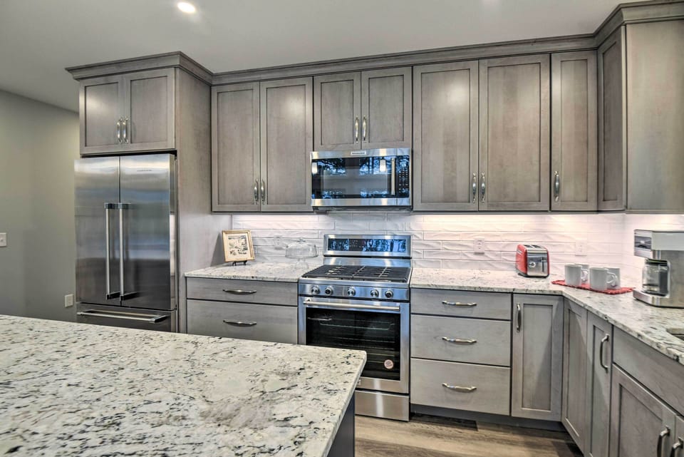 Kitchen | 1st Floor | Toaster | Coffee Maker | Cooking Basics