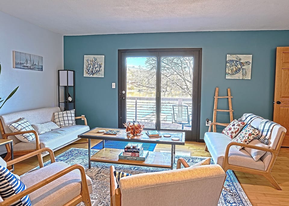 Upstairs living room