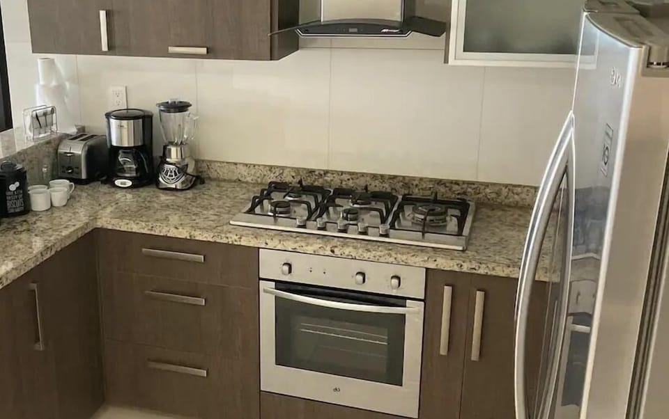Comfort Condo | Private kitchen