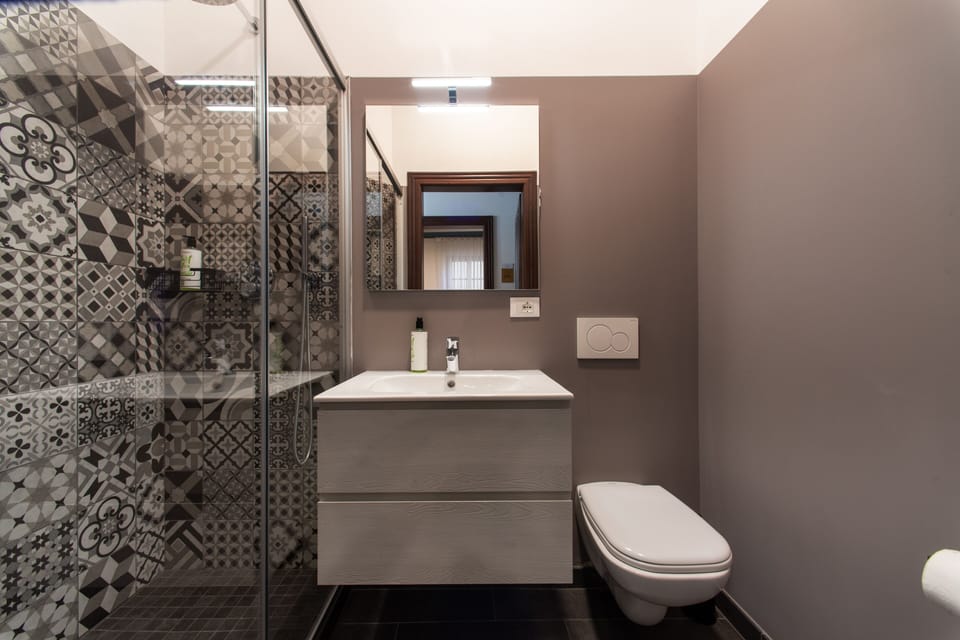 Double or Twin Room | Bathroom | Hair dryer