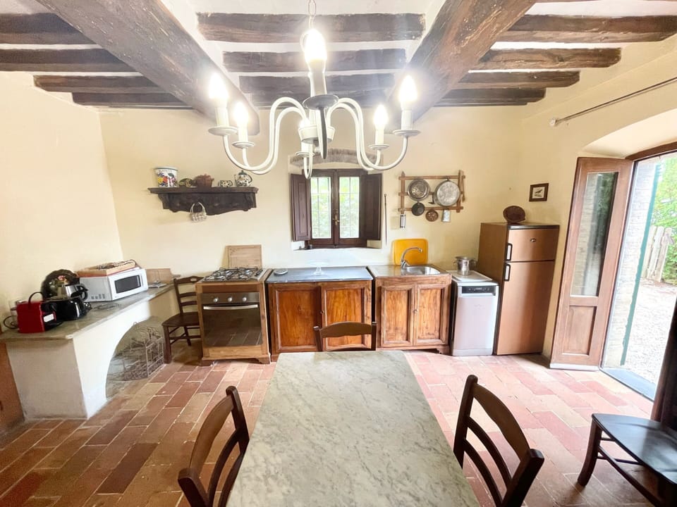 Villa, 5 Bedrooms, Smoking, Private Pool | Private kitchen