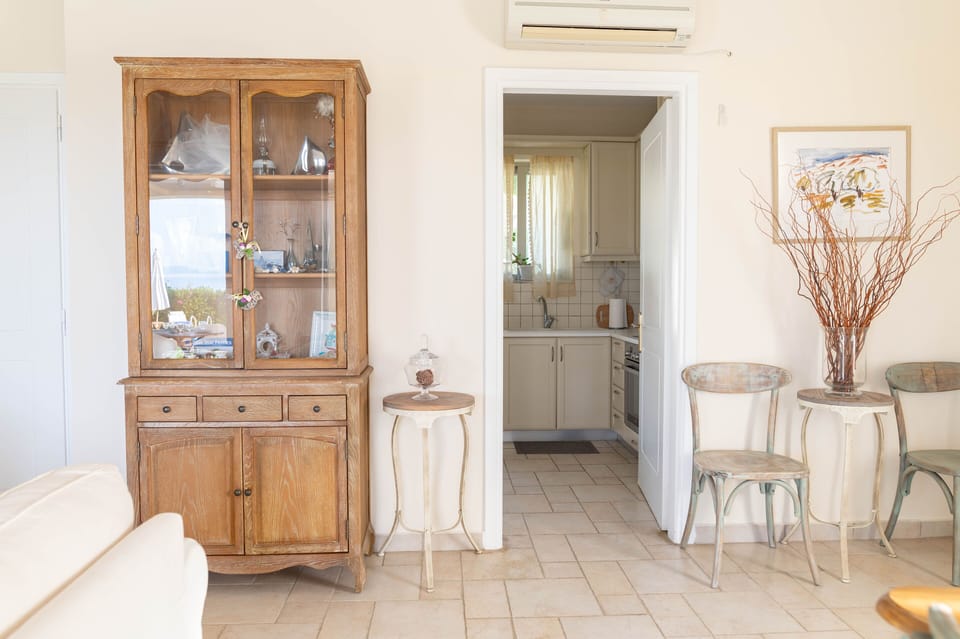 Luxury Villa | Living area | Smart TV