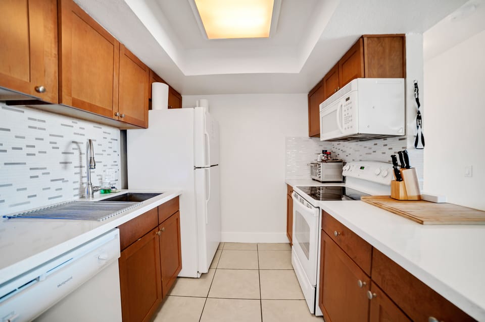 Cook, create, and make memories in our stylish and functional kitchen.