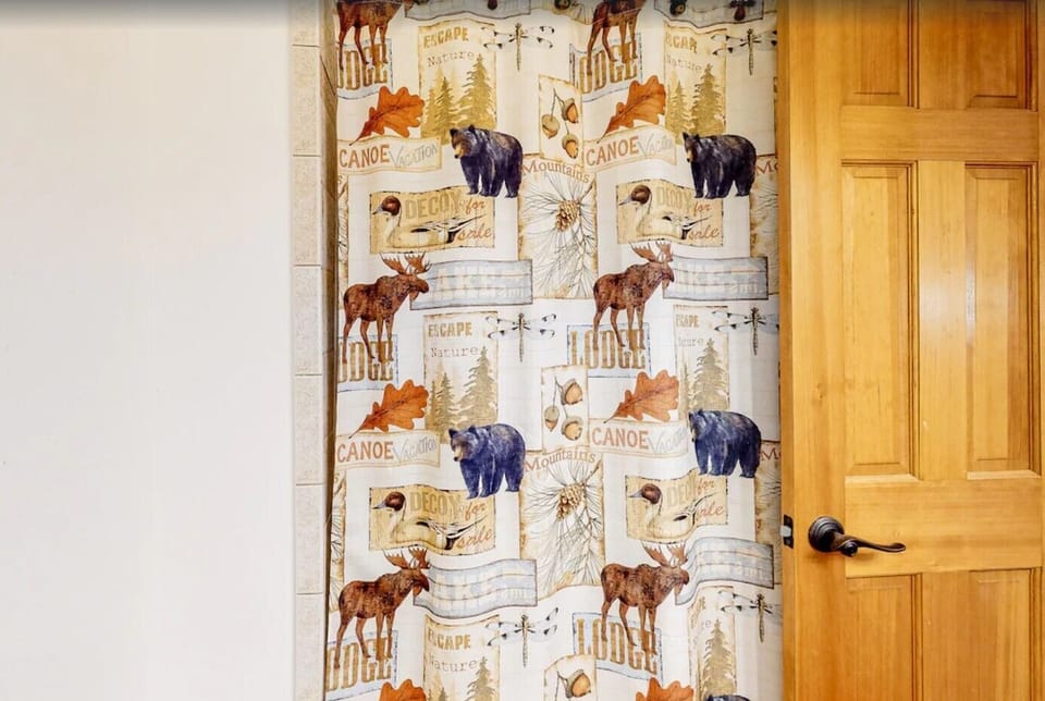 Mater Bath with Jacuzzi tub!