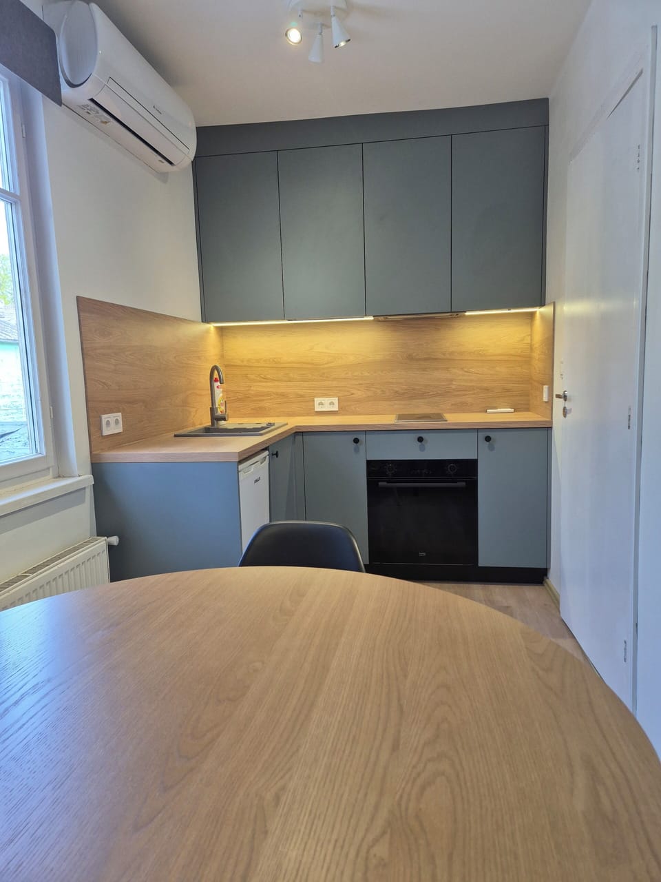 Basic Apartment | Private kitchen | Electric kettle