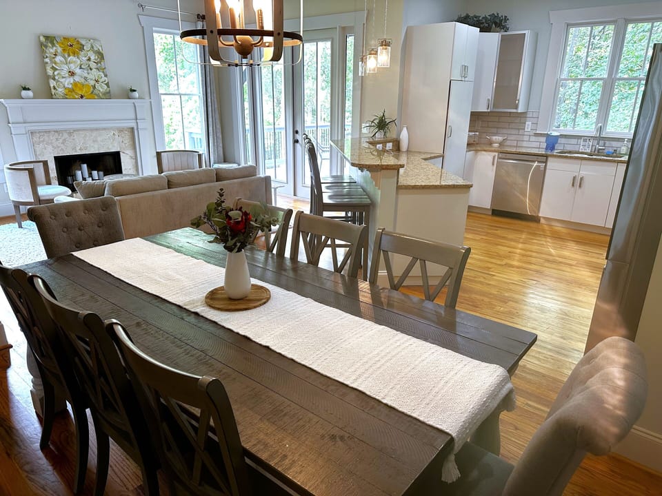 Open dining allows effortless flow - plenty of space for group meals.