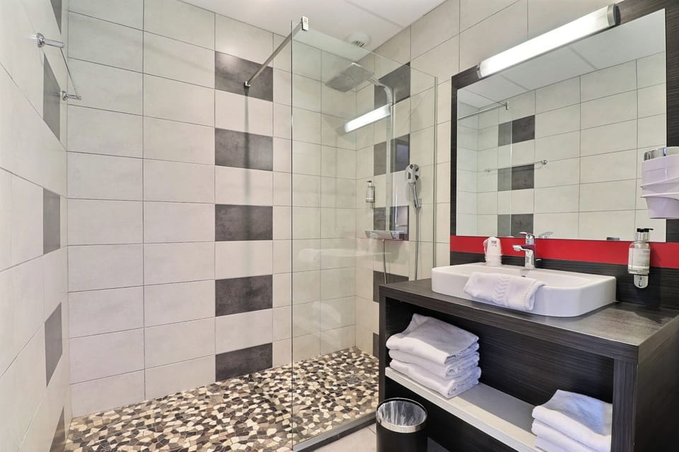 Hair dryer, towels, soap, shampoo