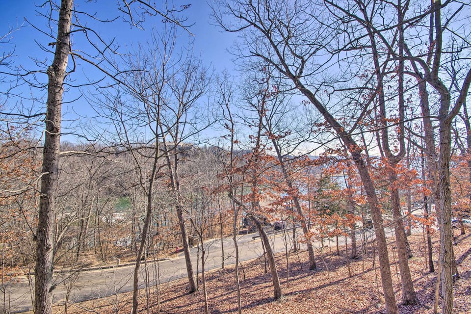 Lake Views (Seasonal)