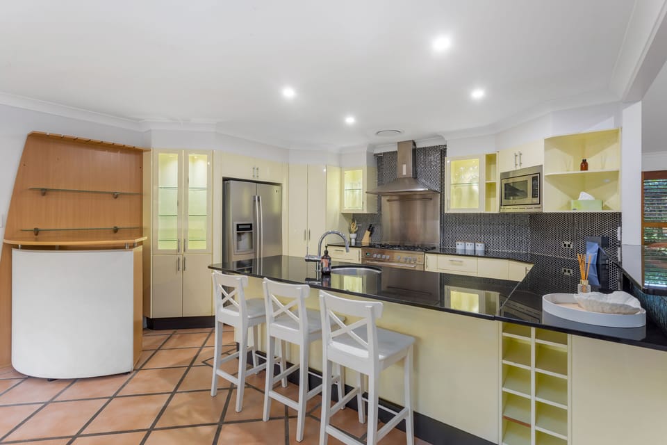 Kitchen, Dining, Breakfast Bar, Bar 