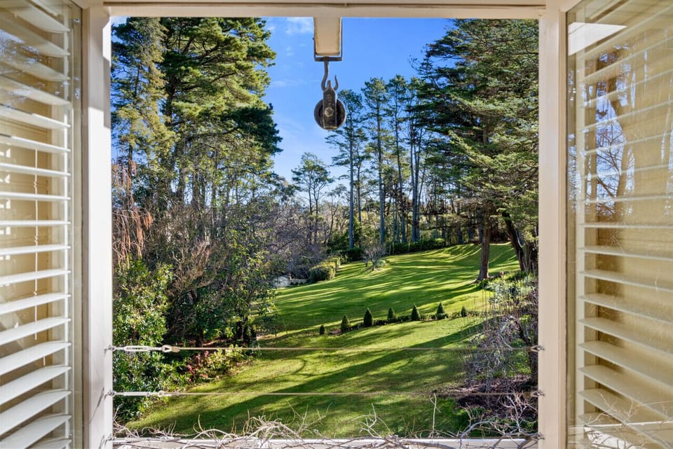 The Coach House looks out over the large grounds of Carramar Estate