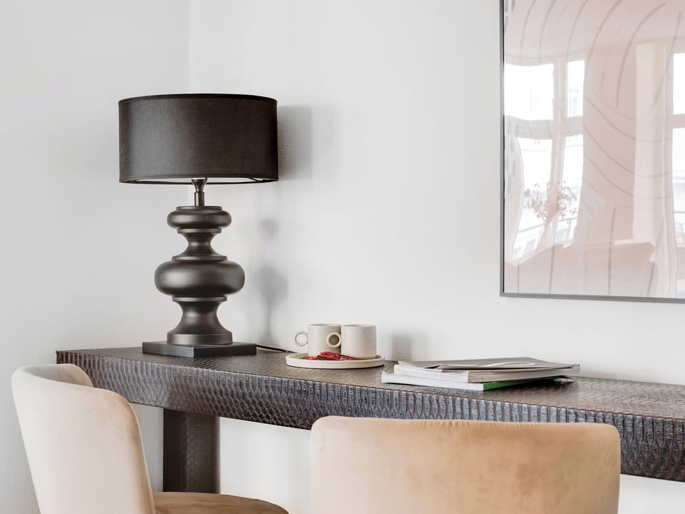 Apartment, 4 Bedrooms, Balcony, City View | Living area