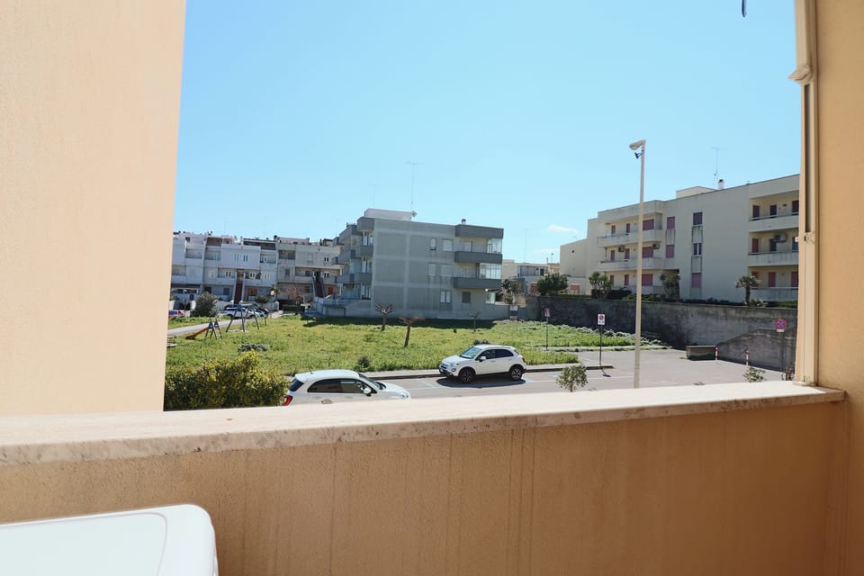 House, 1 Bedroom, City View | Property grounds