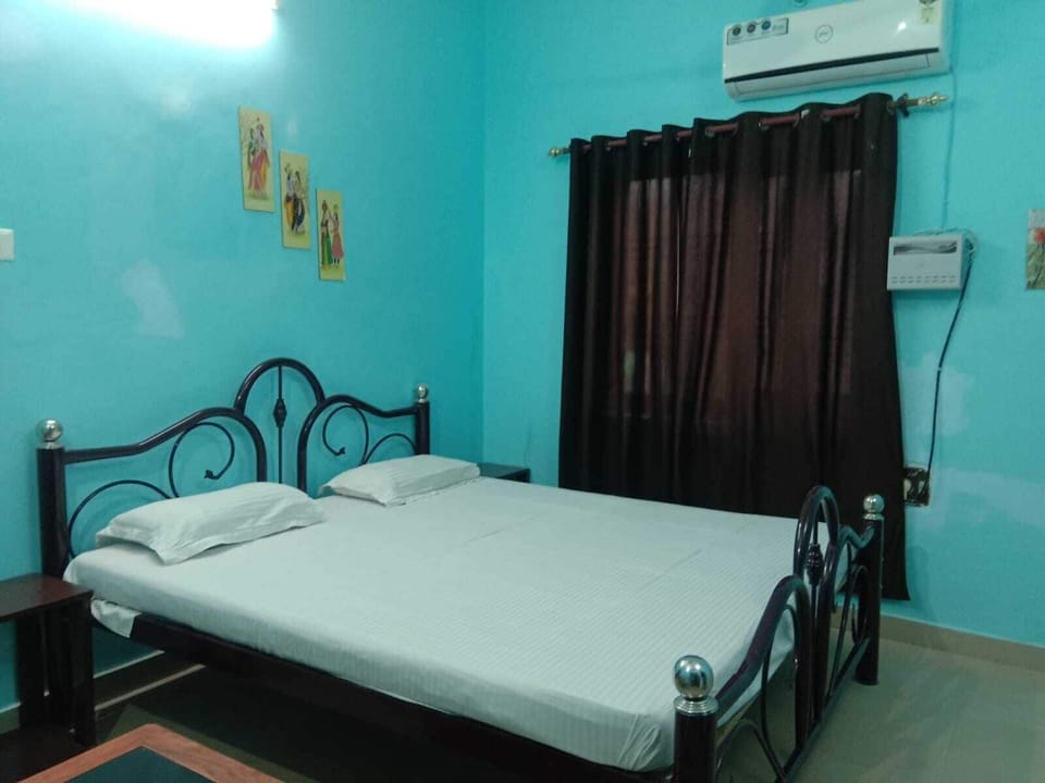Room, 5 Bedrooms, Smoking, Terrace | 5 bedrooms