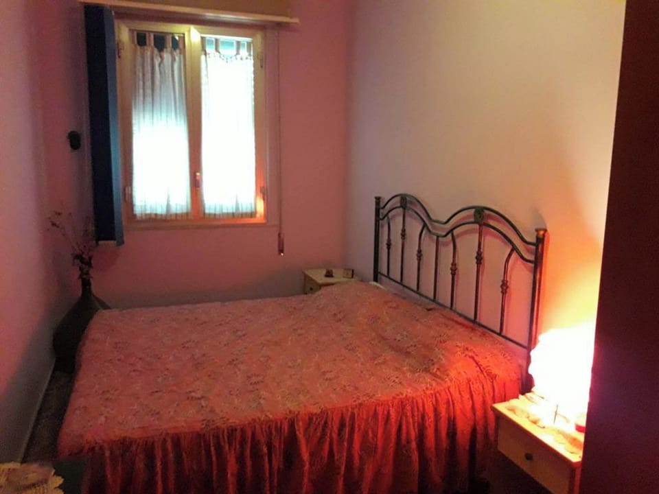 Apartment, 2 Bedrooms, Smoking, Patio | 3 bedrooms