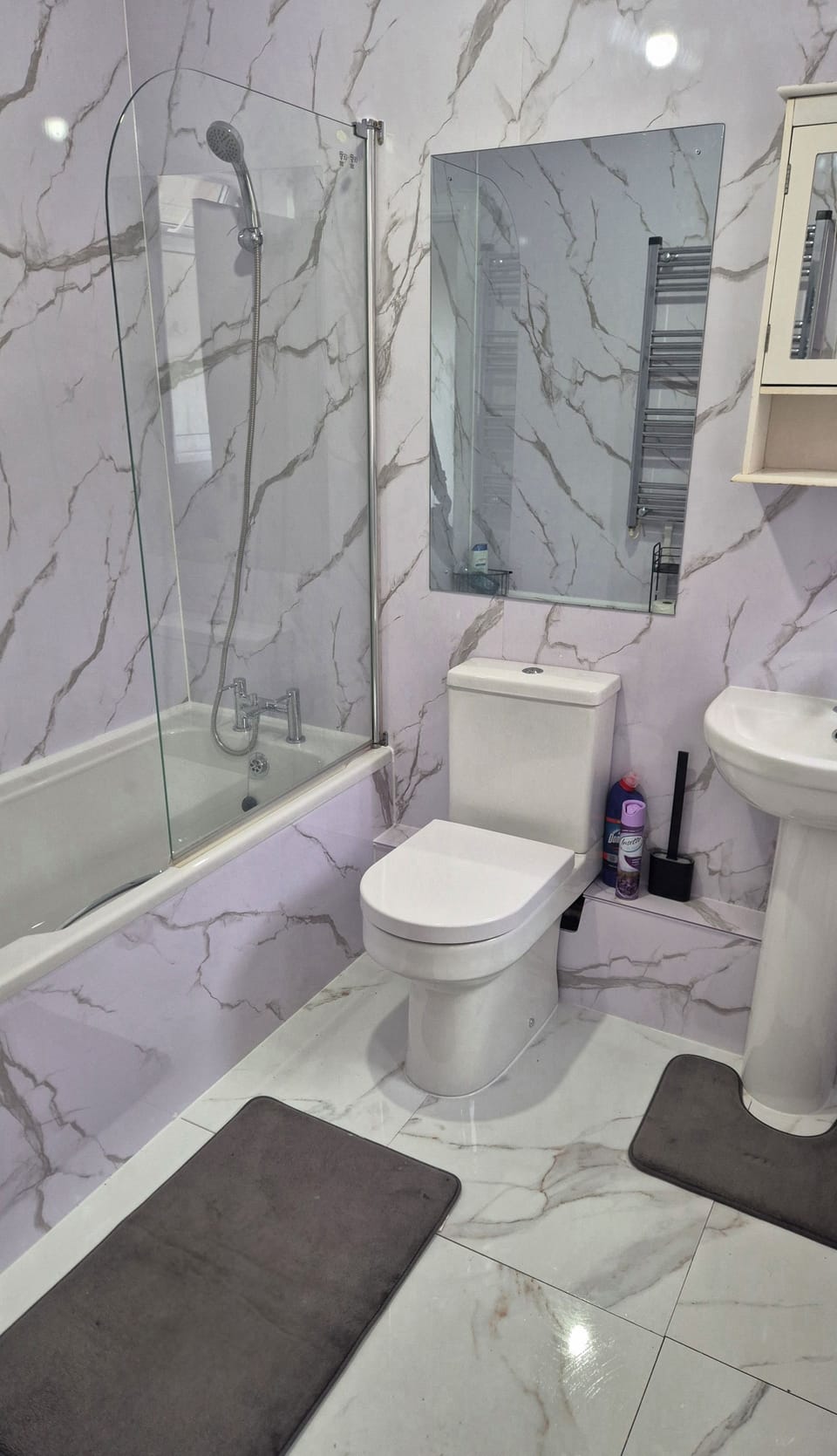 Spacious 1 Br Lincoln City Centre & Amenities, Free Parking Apartment in Lincoln