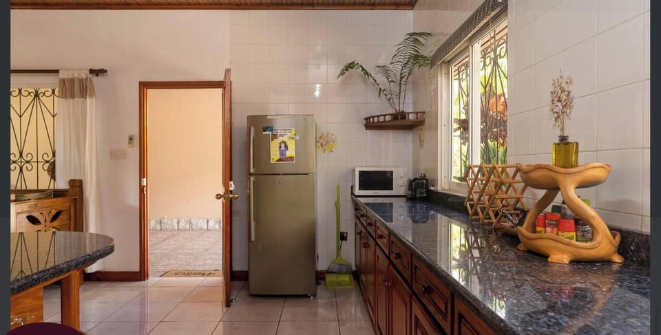 Room, 2 Bedrooms, Smoking, Garden View | Interior