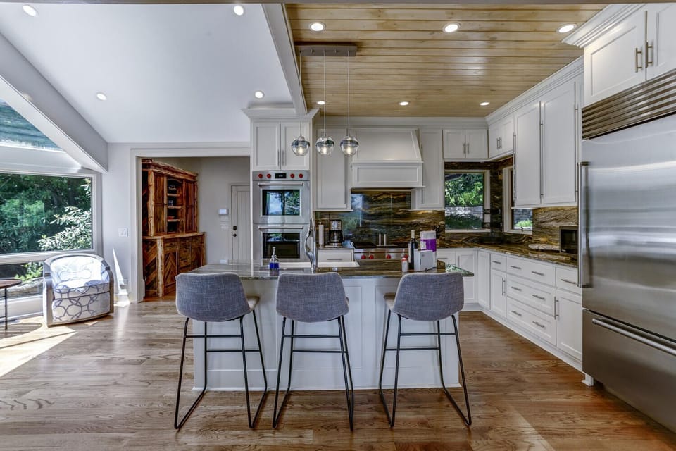 Kitchen, Main Level