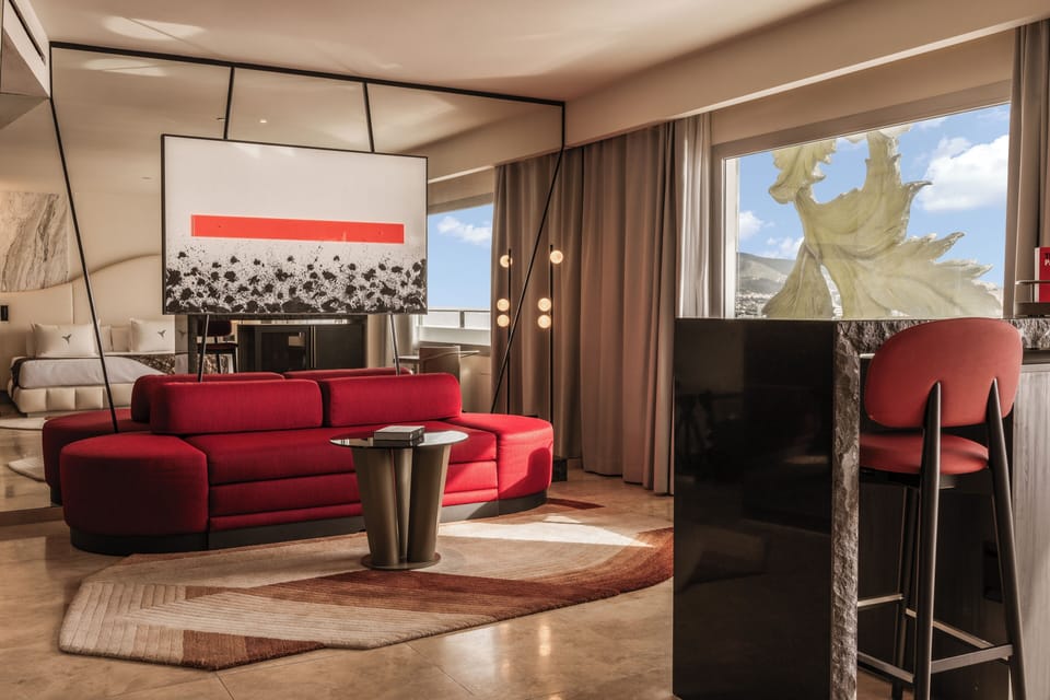 Premium bedding, minibar, in-room safe, desk