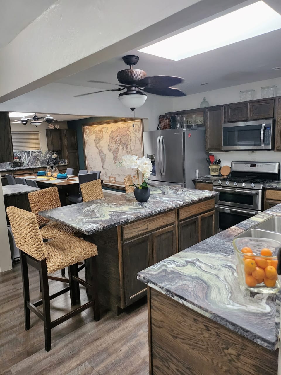 You will love the professional stove and double ovens—perfect for large groups!