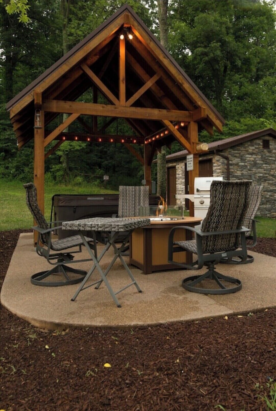 Hot-tub and gas fire-pit area