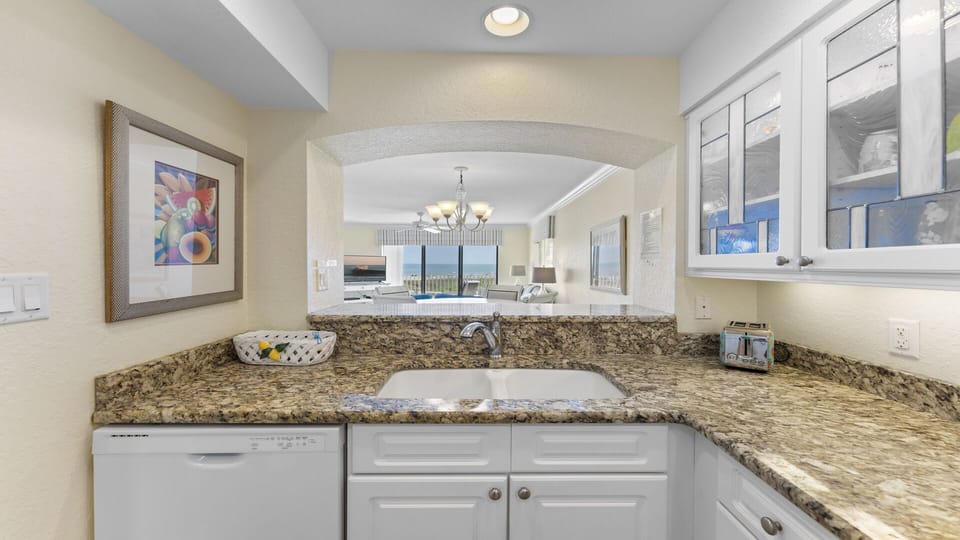Cook w/ Ocean-View!