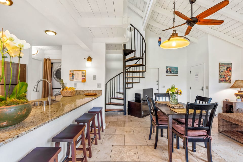 Kitchen & Dining Room