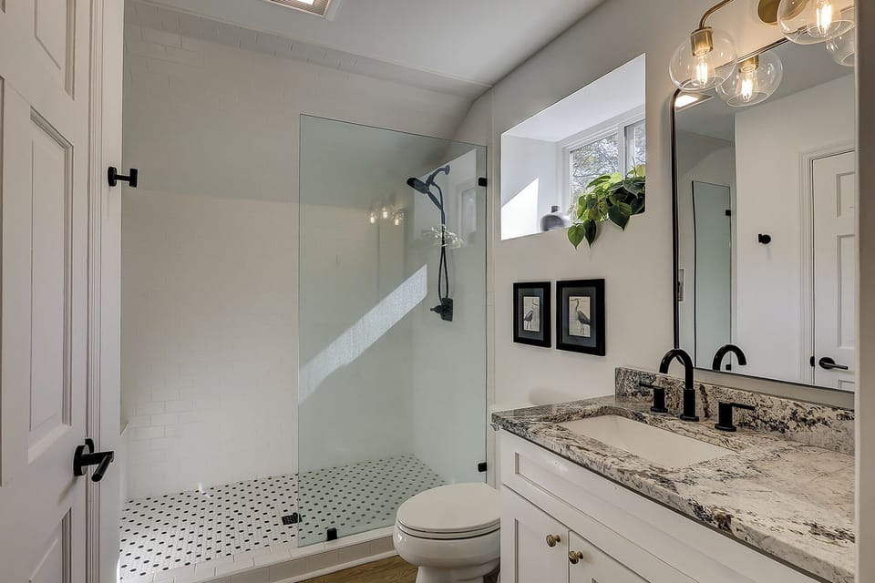 2nd Floor Main Bathroom