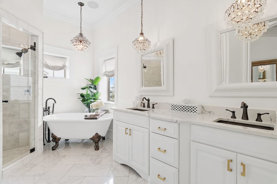 15 Mathis Cove - Inlet Beach - Third Floor - King Bed Private Bath (Shower and Soaking Tub)