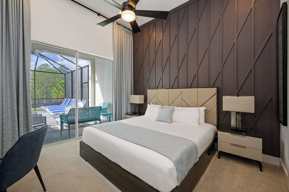House (6 Bedroom Home) | 6 bedrooms, premium bedding, desk, laptop workspace