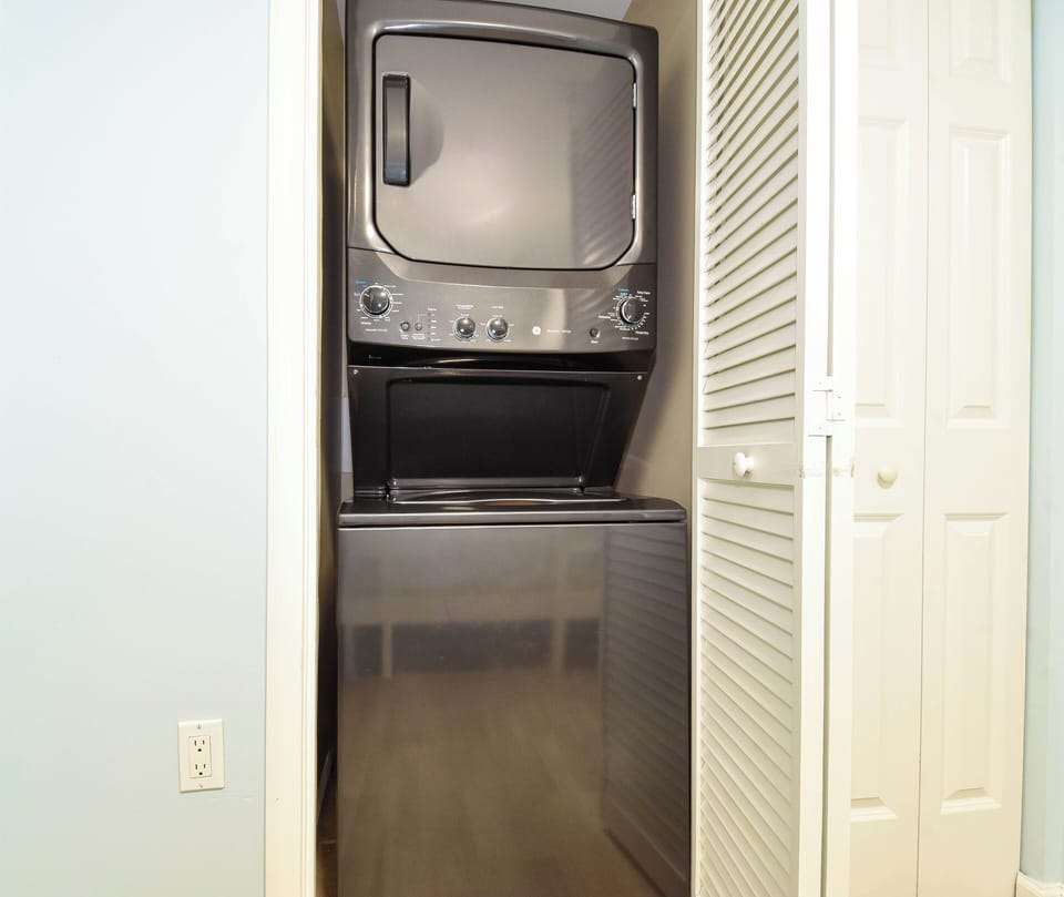 The Palms of Destin 21112 - In-Unit Washer and Dryer