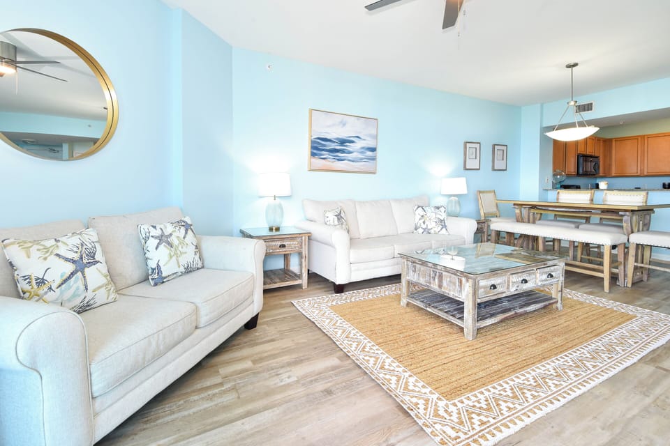 The Palms of Destin 21112 - Living Area