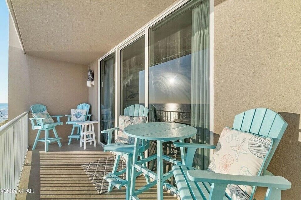 Coffee or wine? This is the perfect place to watch both sunrise and sunset. 