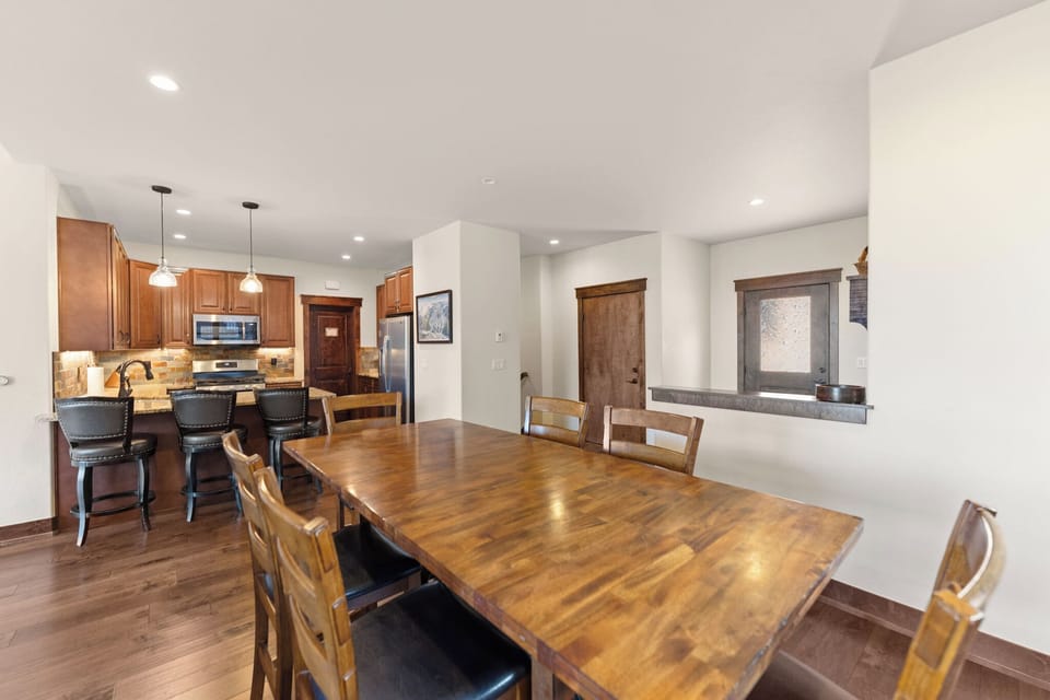 Studio (3 Bedrooms) | Property amenity