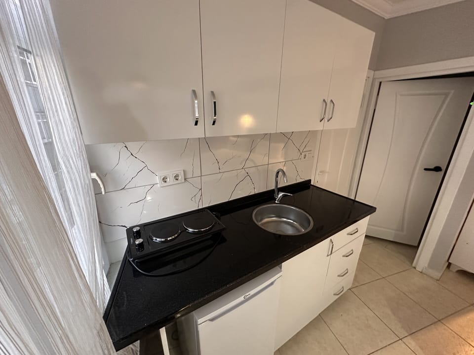 Studio Suite | Private kitchen
