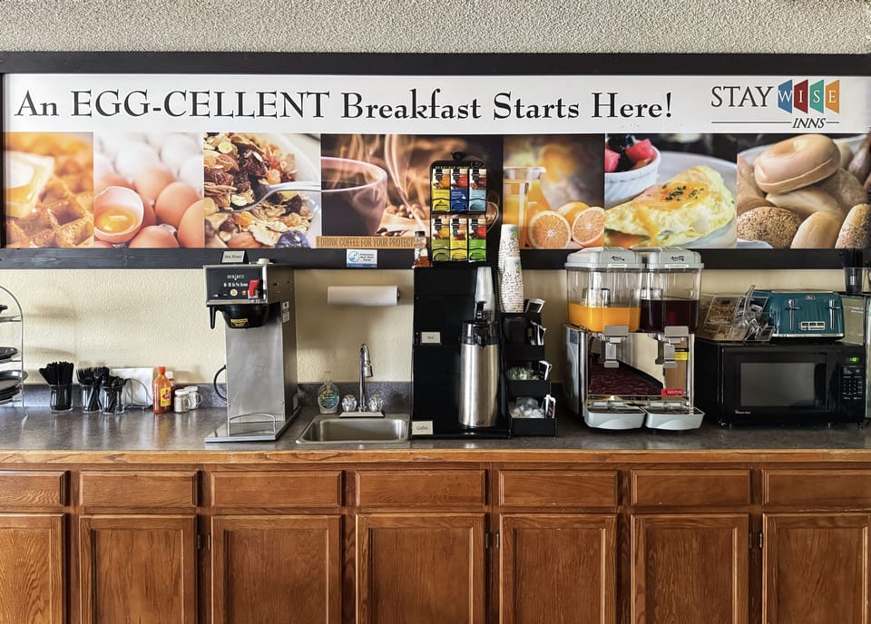 Free daily buffet breakfast
